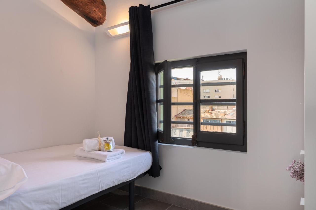 Апартаменты Flalteli Rambla 5 4-1 Жирона Экстерьер фото